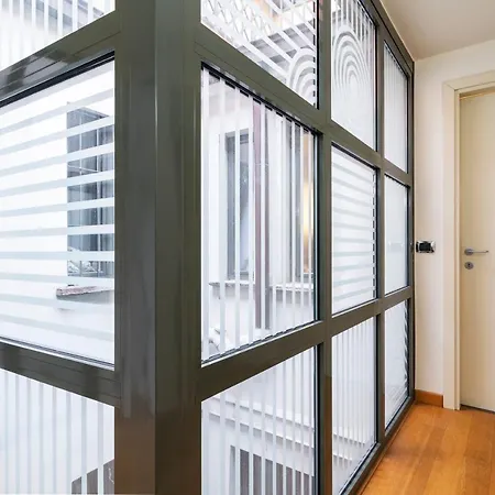 San Babila Penthouse 公寓 *