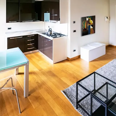 San Babila Penthouse 公寓 *