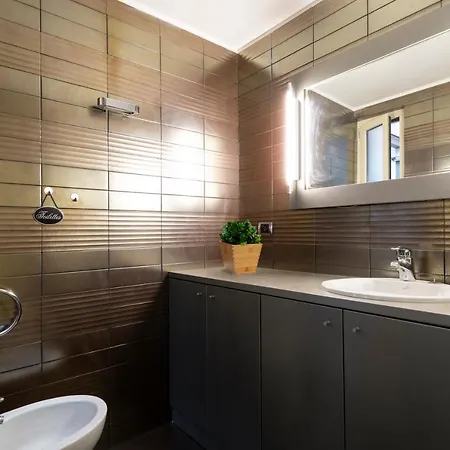 San Babila Penthouse * 米兰